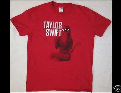 TAYLOR SWIFT Size Medium Red T-Shirt