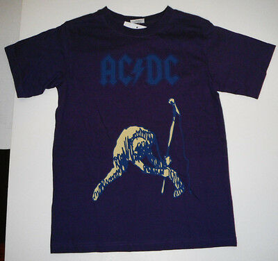 AC DC Shirt size ladies EXTRA SMALL leidsplein press vintage 2010