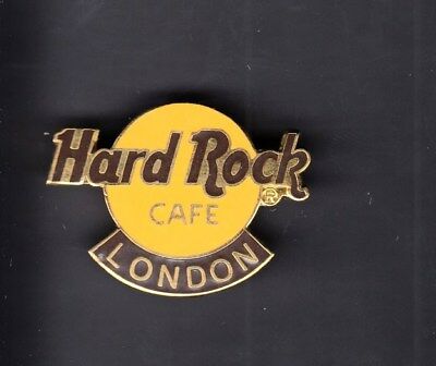 Hard Rock Cafe 1.5 inch Round Pin London