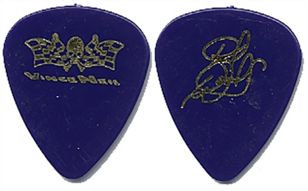 Vince Neil Brent Woods authentic 1995 Carved in Stone tour signature Guitar Pick