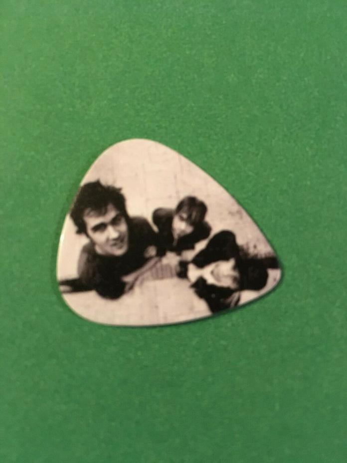 NOVELTY GUITAR PICK - NIRVANA - Band Group Photo FREE SHIP! FAST