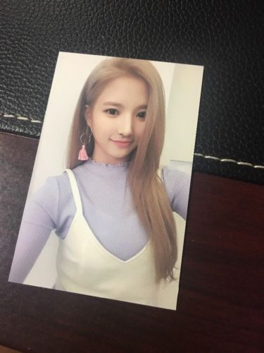 Kpop Gugudan Sally Official Photocard