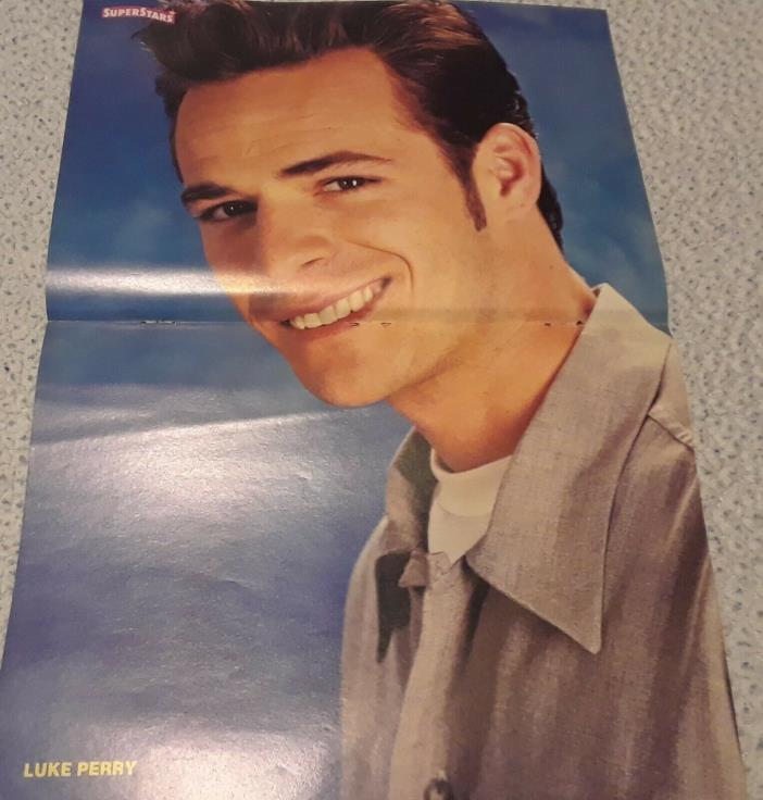 LUKE PERRY CENTERFOLD CLIPPING FROM A MAGAZINE 90'S CUTE SMILE 90210