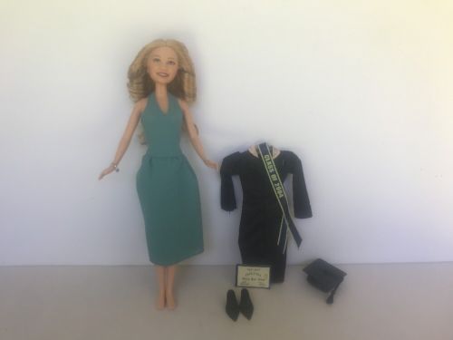 Mary Kate Olsen Doll class of 2004 graduation cap gown diploma Full house show