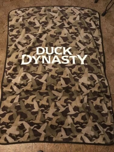 Duck Dynasty Camo Blanket