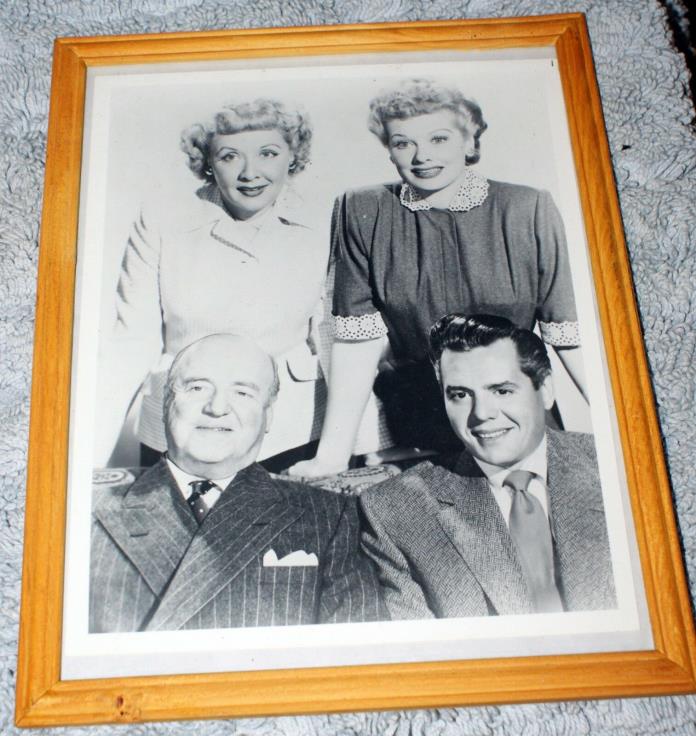 FRAMED PHOTOGRAPH OF I LOVE LUCY CAST: RICKY LUCY FRED ETHEL TV SHOW COMEDY