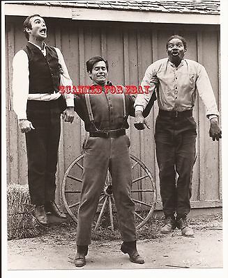 SAM WHISKEY - Clint Walker  Ossie Davis  Burt Reynolds - Press Photo #2