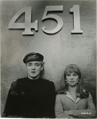 Francois Truffaut FAHRENHEIT 451 Photograph of Julie Christie and Oskar #135097