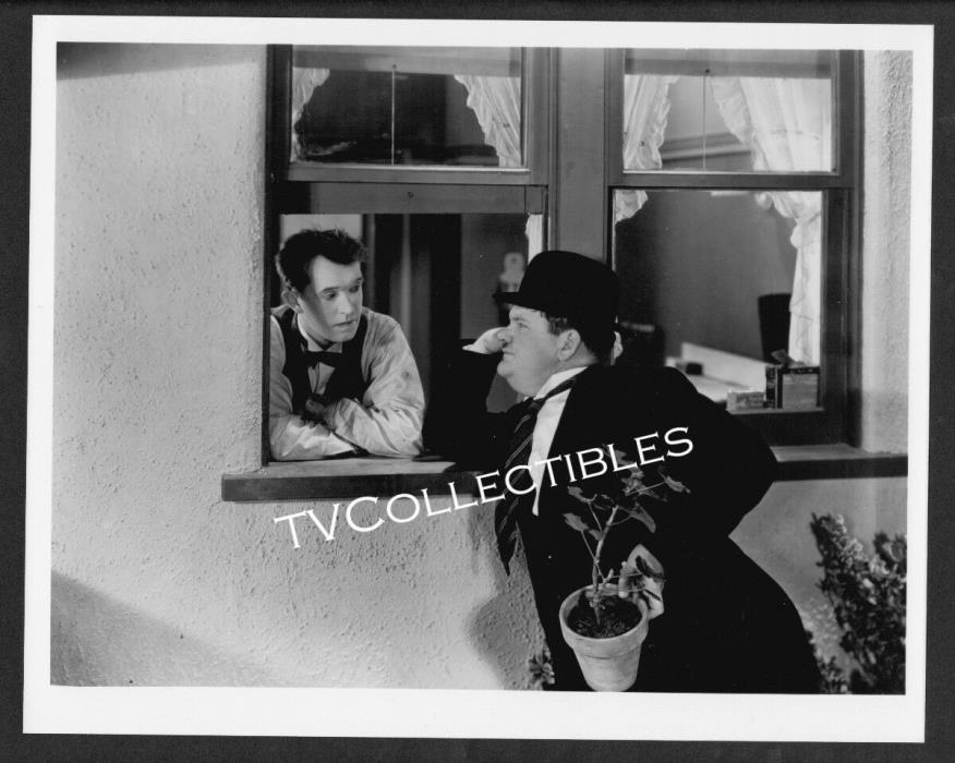 8x10 Photo~ LAUREL & HARDY ~Stan & Oliver ~At window