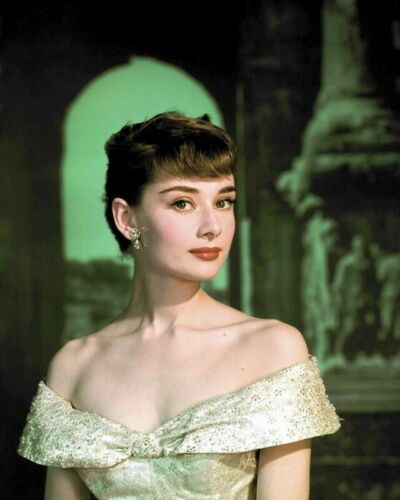 Audrey Hepburn In Roman Holiday 8x10 Glossy Photo Picture 5563160917