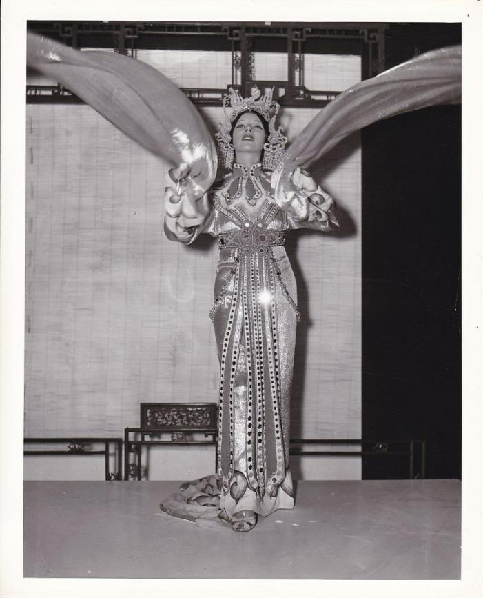 TILLY LOSCH Dolly Tree Costume Vintage GOOD EARTH TED ALLAN MGM Portrait Photo
