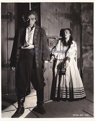 THE BLACK ROOM-Boris Karloff/Marian Marsh-Original Double Weight Photo-1935-RARE