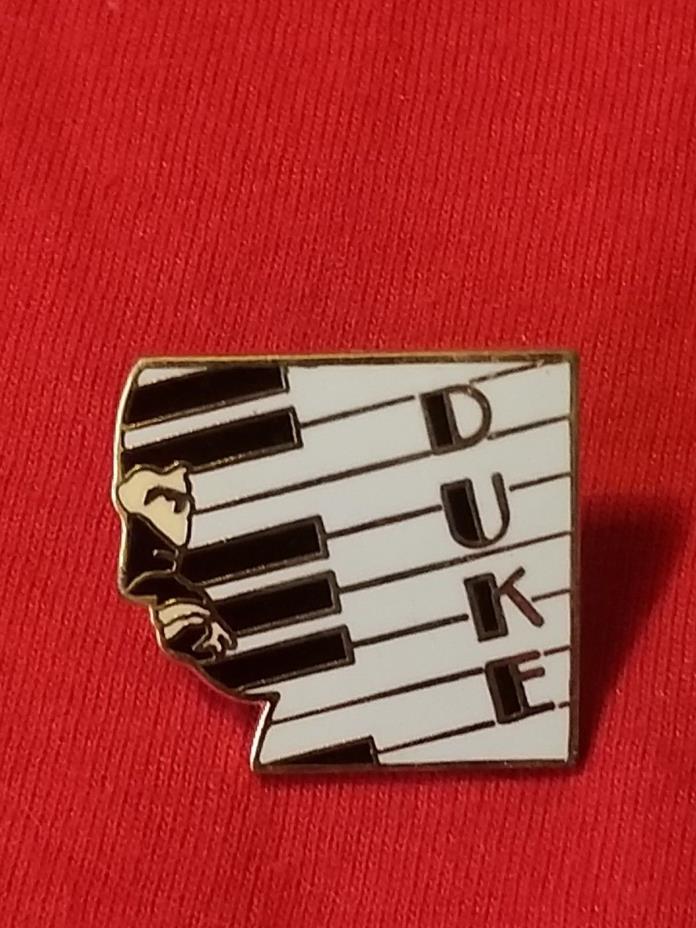 Vintage (1995) DUKE ELLINGTON PIANO jazz pin (from small pin & badge estate lot)