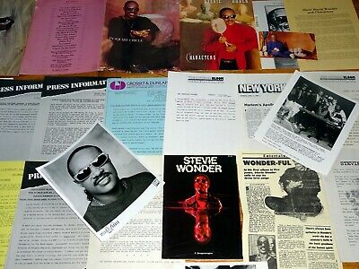 STEVIE WONDER 27pc Original Promo Photo Press Kit Lot & Book 1970's 1980's