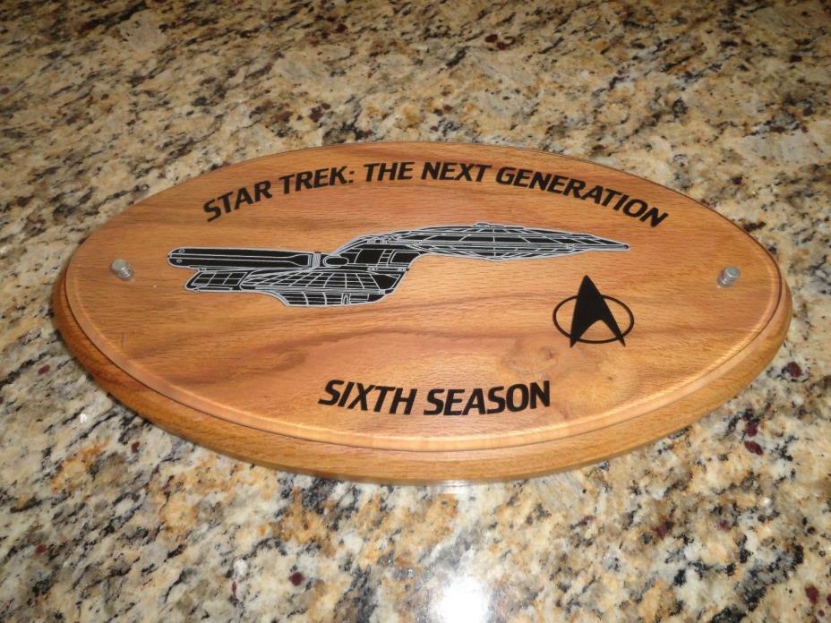 star trek cast and crew plaque  gift   NEXT GEN 6TH  PROP