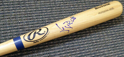 George Brett Autographed Signed Rawlings Bat Kansas City Royals Beckett #C24245