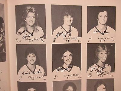 1983 Grand Valley St. Womens Basketball Guide(14 Sign/KARI ALLEN/PAT BAKER GRZYB