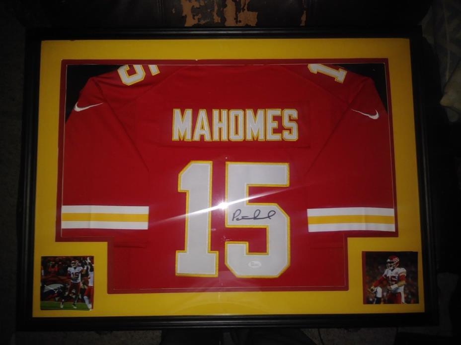 PATRICK MAHOMES, KANSAS CITY CHIEFS AUTOGRAPHED FRAMED JERSEY, JSA/COA