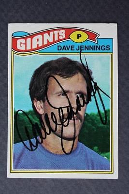 New York Giants star Dave Jennings  signed/autographed 1977 Topps football card!