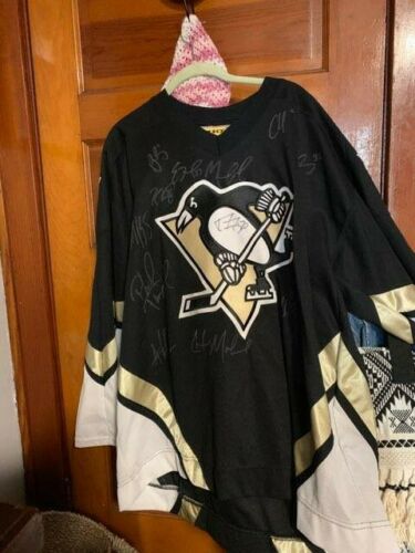 Philadelphia Penguins Autographed Jersey Signed by Crosby and others