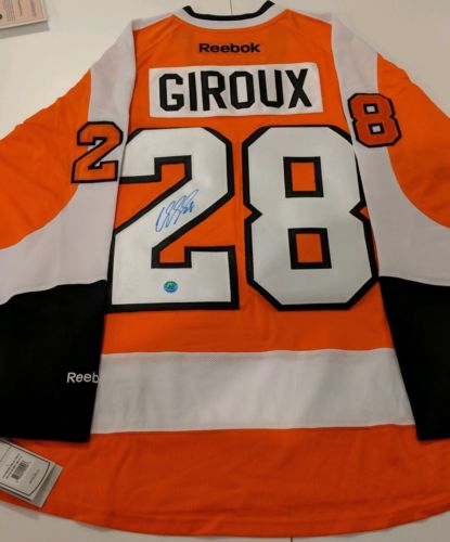 Claude Giroux Signed Autographed Jersey Reebok. Philadelphia Flyers AJ COA