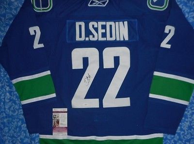 Daniel Sedin Canucks NHL signed AUTOGRAPHED jersey COA Authentic SIGNED !!
