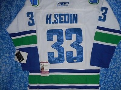 Henrik Sedin Canucks NHL signed AUTOGRAPHED jersey COA Authentic SIGNED !!