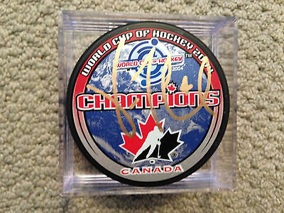 VINCENT LECAVALIER SIGNED TEAM CANADA PUCK COA CENTRE ICE AUTOGRAPHS