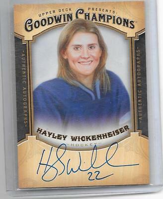2014 Goodwin Champions - HALEY WICKENHEISER - On Card Autograph - CANADA HOCKEY