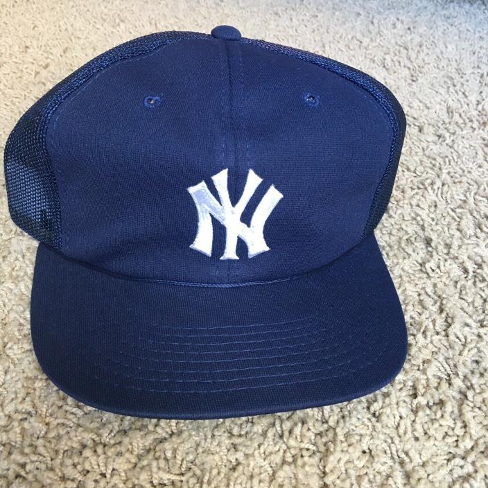 VTG 80s New York Yankees Sports Specialties Snapaback Hat Jeter Trucker