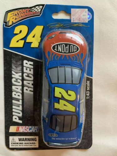 Jeff Gordon 2005 #24 DuPont Chevy NASCAR Race Car Pullback Racer