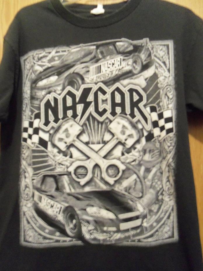 2010 Nascar Sprint Car black graphic M t shirt