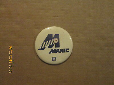 NASL Montreal Manic Vintage Defunct Circa 1983-83 Logo Soccer Pinback Button
