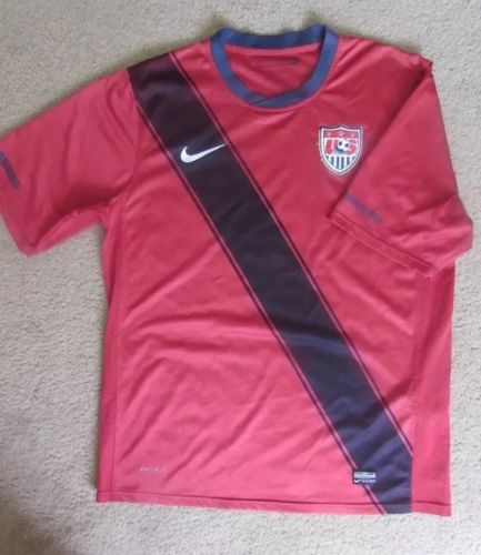 USMNT Soccer Jersey Red Alternate/Away USA Kit 2011 Gold Cup Large L 3rd Kit