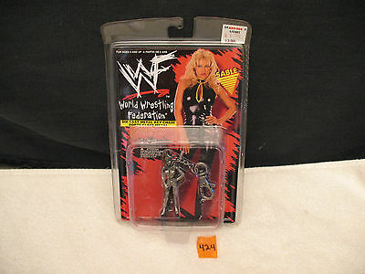 WWF WCW SABLE  DIE CAST METAL KEYCHAIN NEW 1998 PLACO TOYS 3707