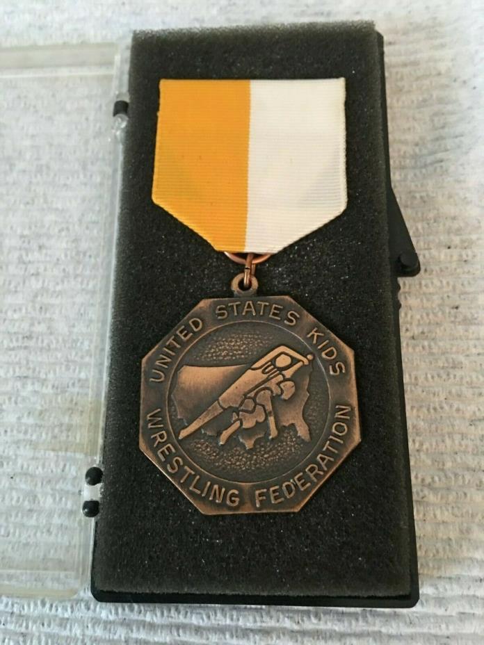 Vintage United States Kids Wrestling Federation Medal Pendant Award