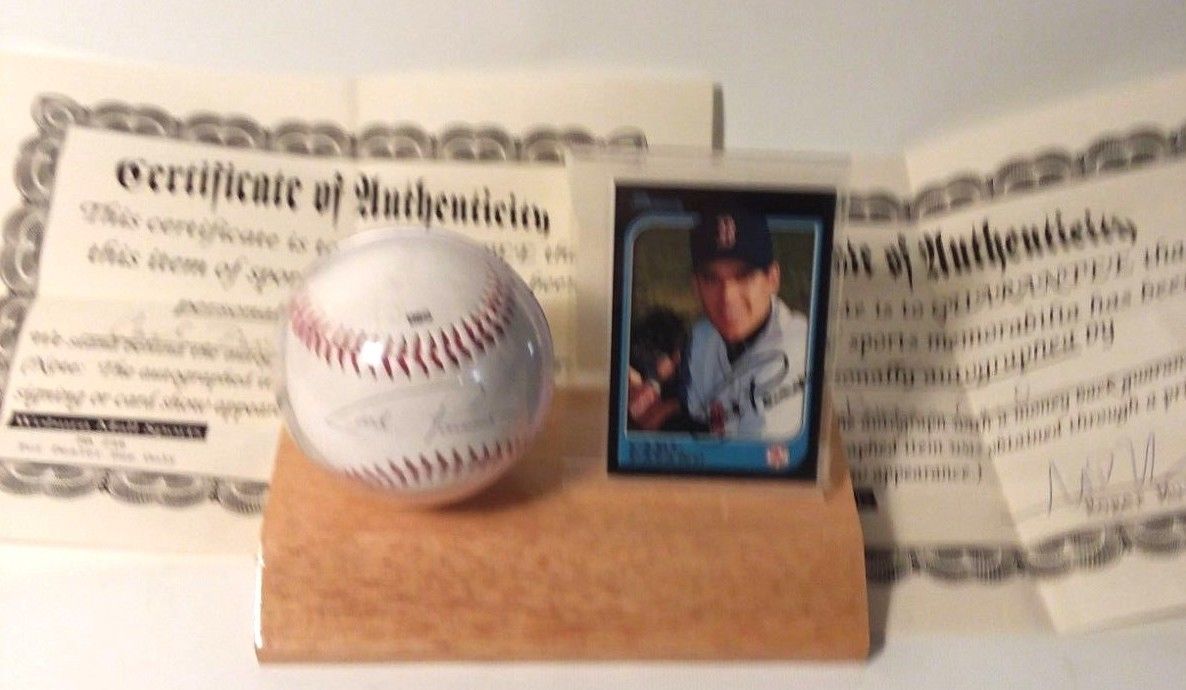 Carl Pavano Sighned Baseball And Sighned Baseball Card Redsox With Paper Work