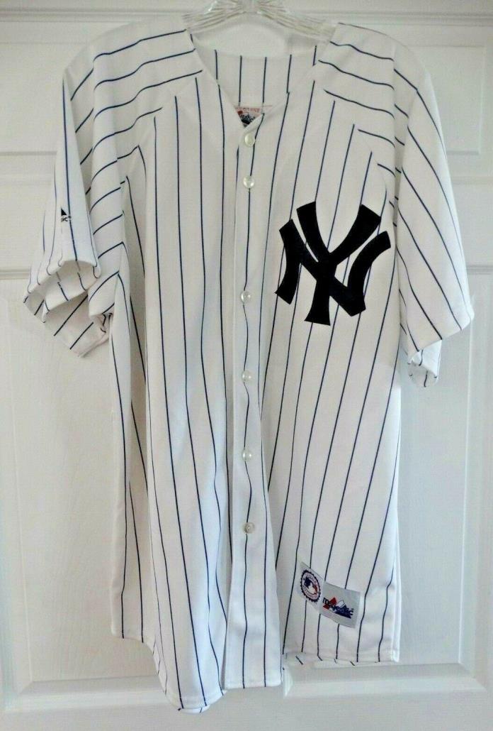 ROGER CLEMENS NEW YORK YANKEES AUTOGRAPHED JERSEY W/ COA