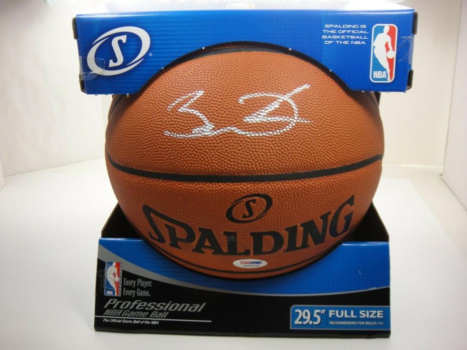 DWYANE WADE PSA/DNA SIGNED OFFICIAL NBA LEATHER GAME BASKETBALL AUTOGRAPHED .