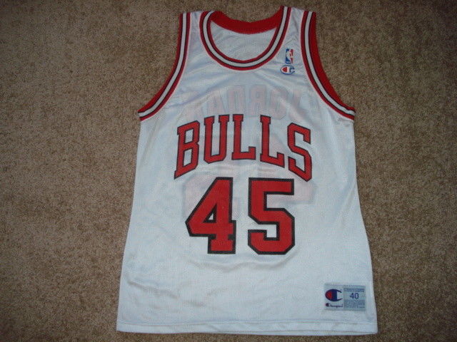 Vintage Champion WHITE Chicago Bulls Michael Jordan #45 Hes Back Jersey 40 RARE