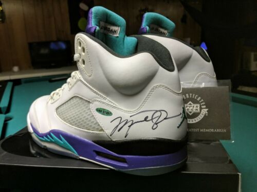 Michael Jordan Signed Air Jordan Grape 5's  sz 13 Upper Deck Authenticated! READ