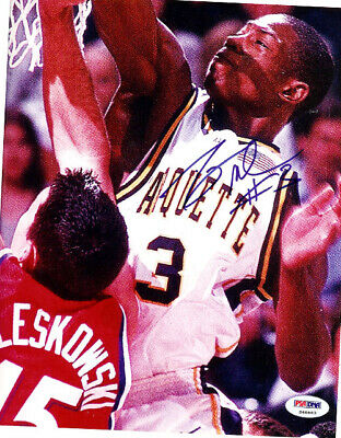 Dwyane Wade Autographed Signed 8x10 Photo Marquette Golden Eagles PSA #S46663