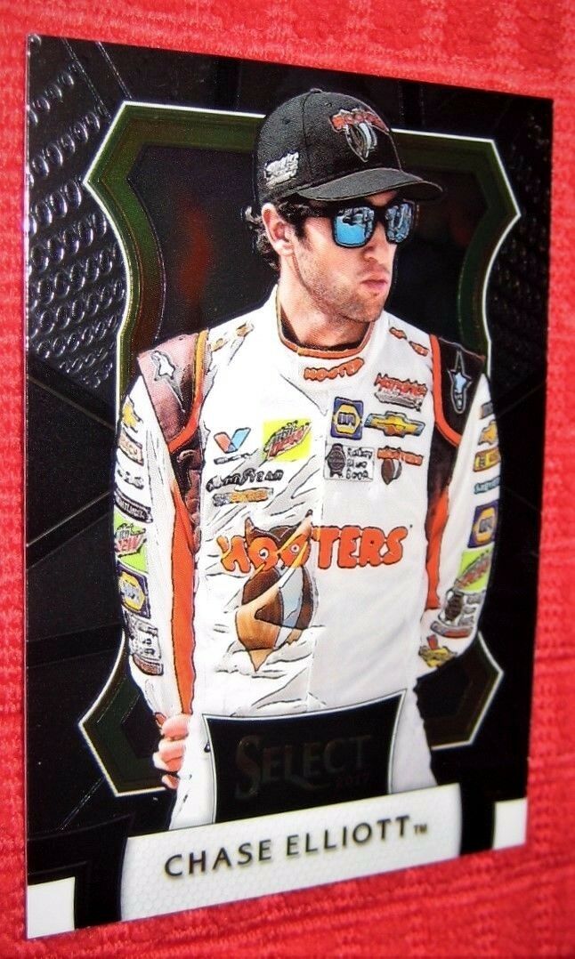 CHASE ELLIOTT #24 RARE HOOTERS ROOKIE 2017 Panini SELECT GRANDSTAND BaseCard #54