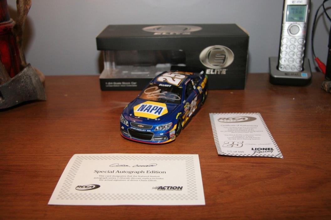 Chase Elliott auographed Elitte Diecast