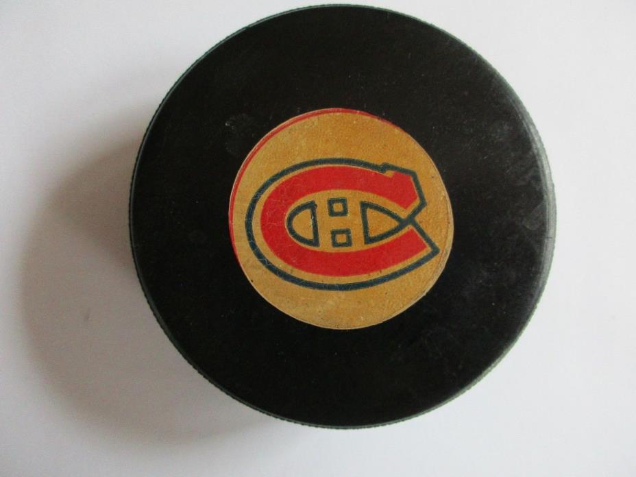 Vintage 1970's Viceroy Rubber Crested Game Puck - NHL Montreal Canadiens
