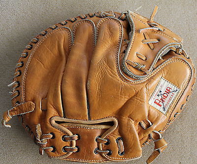 Vintage Andia Baseball Catchers Mitt Glove CMM1058