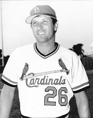 Steve Braun Photo St. Louis Cardinals 8x10 Hall Of Fame Baseball Photo 1971-1985