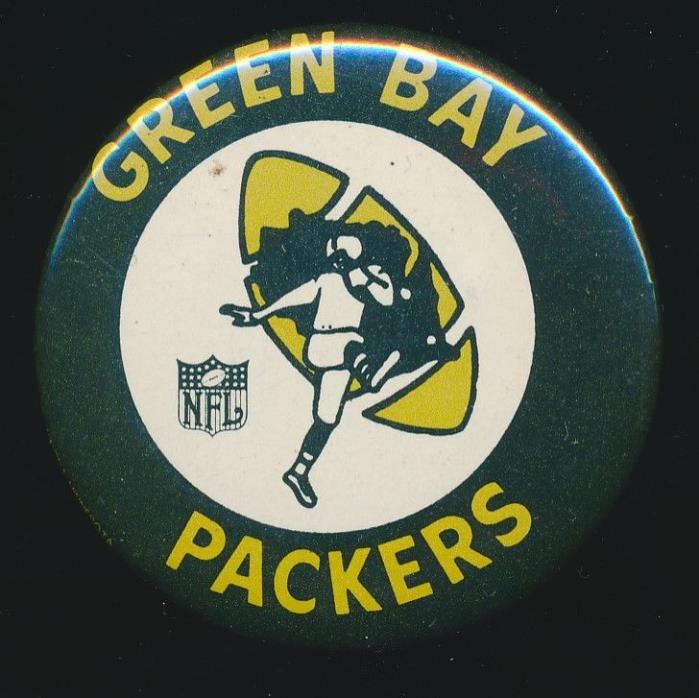 1960's Vintage Green Bay Packers -PINBACK BUTTON -Heisman Pose -NICE SHAPE