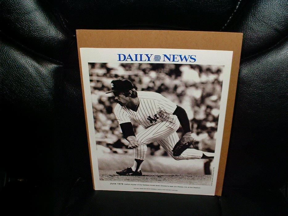 2004 CATFISH HUNTER YANKEE DAILY NEWS INSERT W/BILL GALLO CARTOON ON REVERSE