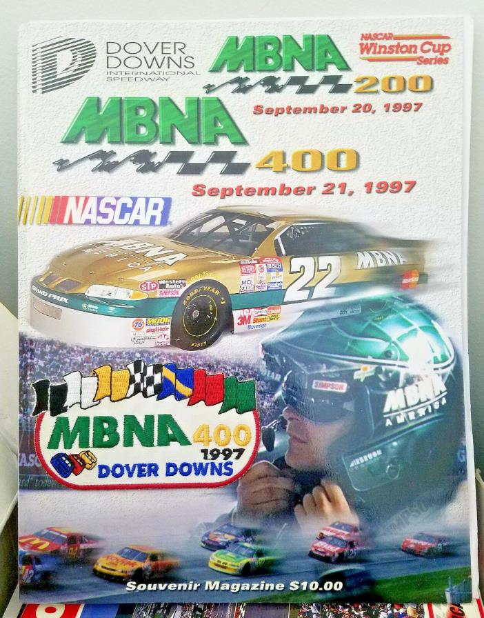 1997 NASCAR WINSTON CUP DOVER DOWNS MBNA 400 OFFICIAL PROGRAM w/ LOGO PATCH